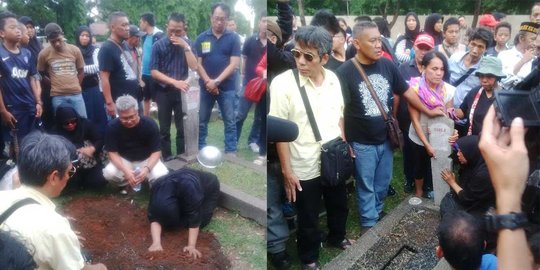 Tolak digusur, warga Zeni Mampang cabut nisan makam keluarganya