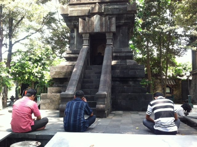 gereja hati kudus tuhan yesus ganjuran