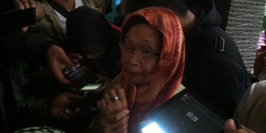 Cerita sedih ibu Kapten Dwi saksikan langsung pesawat T50i jatuh