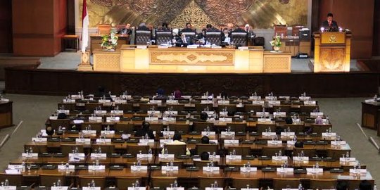 Ini alasan kinerja DPR terburuk sepanjang sejarah
