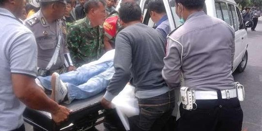 Hindari truk, pasutri ini malah tewas terlindas pikap