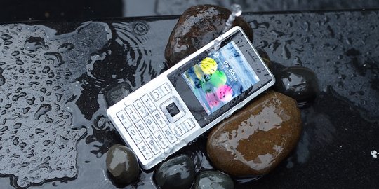Pengguna feature phone di Indonesia tinggi, Asiafone ambil peluang