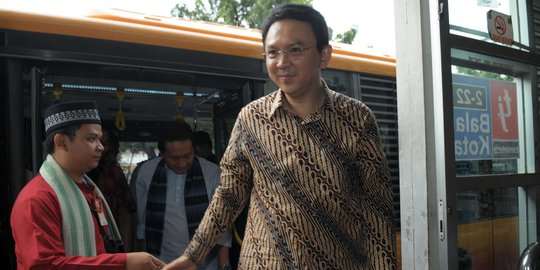 Ahok tawari gaji Rp 7 juta buat sopir Metro Mini