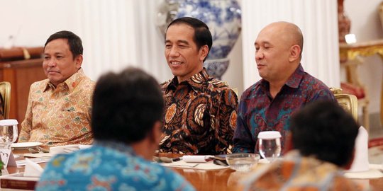 Datang ke Istana, PGI dan KWI minta Jokowi kunjungi Vatikan