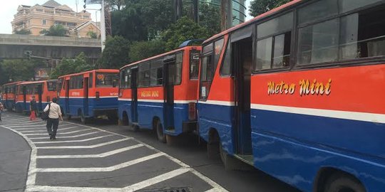 Metro Mini harus gabung Transjakarta kalau tak mau bangkrut