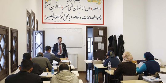 Menengok pusat pelatihan calon ulama di Masjid Agung Paris