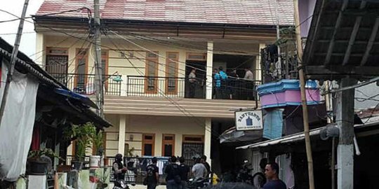 Kertas berisi 7 pesan ditemukan di rumah terduga teroris di Bekasi