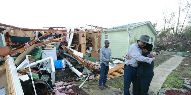 Terjangan tornado tewaskan 11 warga Amerika Serikat
