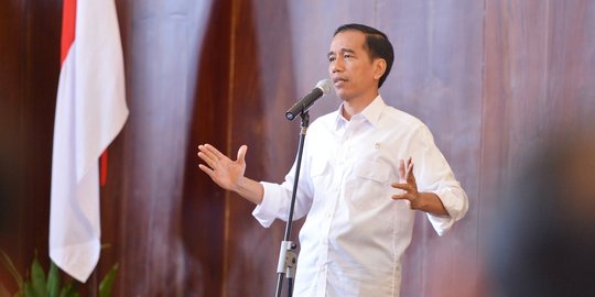 Jokowi tantang kepala desa mampu atau tidak menggerakkan padat karya