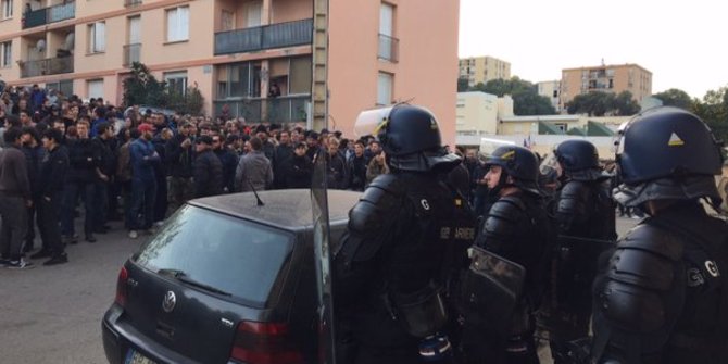 Usai bakar masjid, massa di Prancis kembali berunjuk rasa