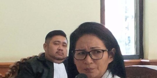 dilarang polisi saat akan melihat jenazah engeline