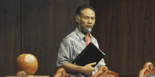 BW: Kita lihat apakah pimpinan baru KPK berpihak pada masyarakat