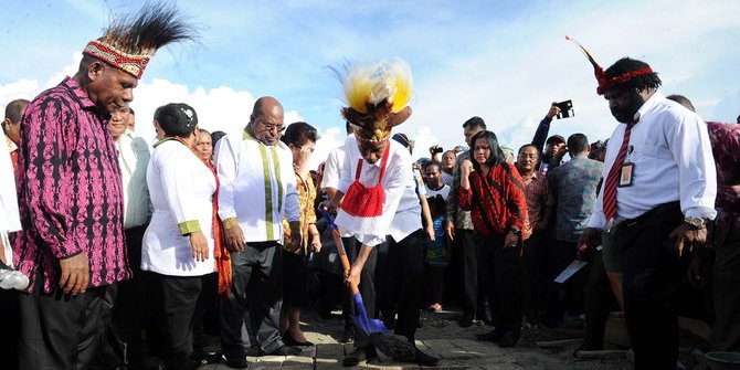 Jokowi letakkan 7 mimpi Indonesia 2085 dalam kapsul waktu