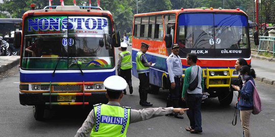 Ahok geram banyak kernet Metro Mini berkelakuan mirip preman