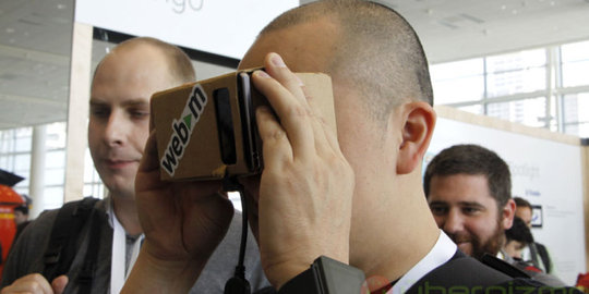 Google Cardboard bantu dokter selamatkan nyawa bayi