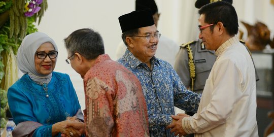 JK minta BUMN ramaikan pasar modal tahun depan