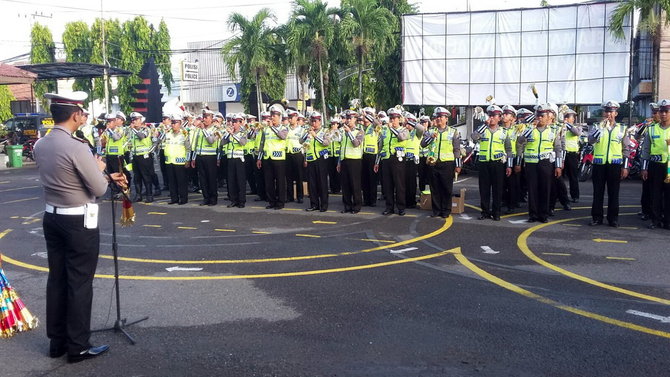 polisi berterompet di kediri