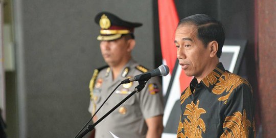 Izinkan Setnov diperiksa, Jokowi bebas dari prasangka bantu mafia