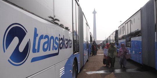 Sambut malam tahun baru, bus Transjakarta beroperasi 24 jam penuh