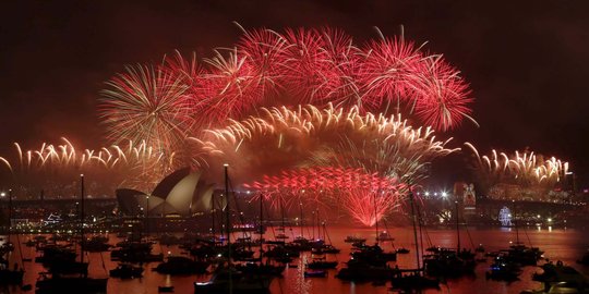 Kemegahan pesta kembang api sambut Tahun Baru di Sydney