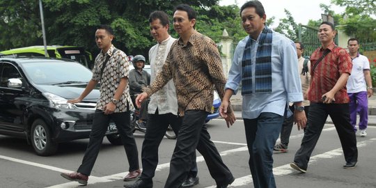 Ahok, Kapolda Metro dan Pangdam Jaya ke Ancol naik speed boat