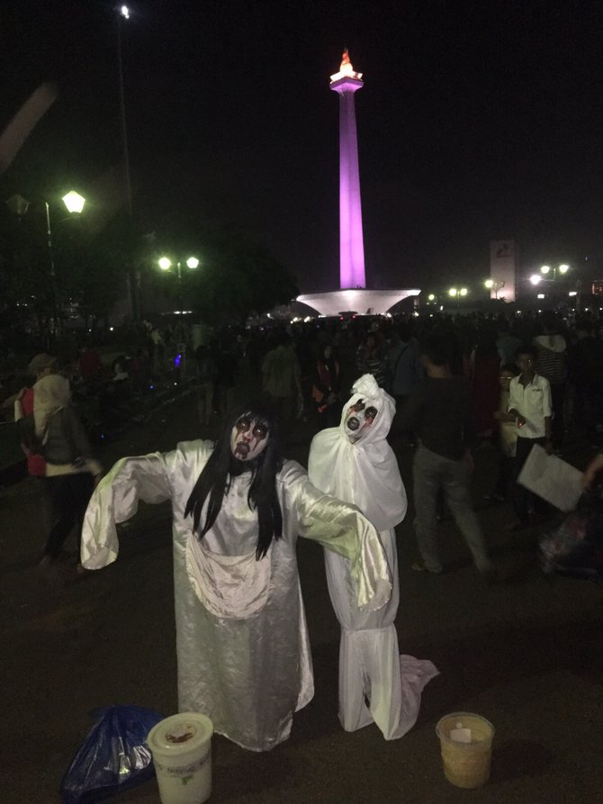 setan bergentayangan di monas