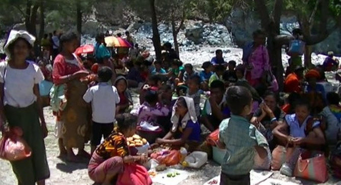 suasana di pasar kali seko