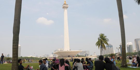 Puncak libur tahun baru, Monas padat pengunjung dan tetap aman