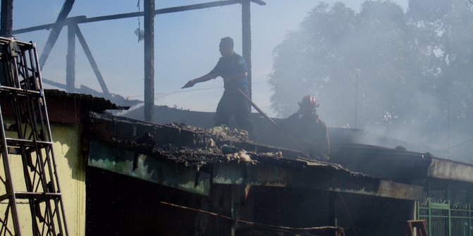 Rumah terbakar di Medan, diduga akibat anak bermain korek api