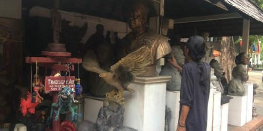 Mengenal Azmir, pembuat patung Jenderal Soedirman di Purbalingga