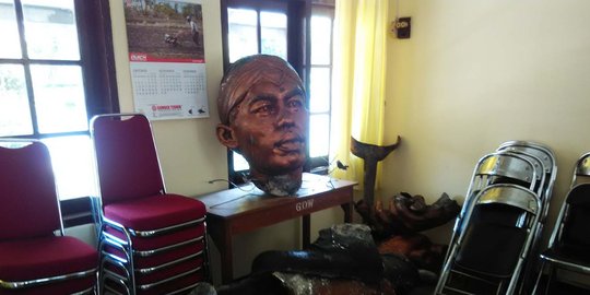 Patung Jenderal Soedirman di Purbalingga dibuat pakai bahan murah
