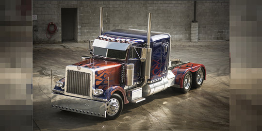 Optimus Prime dan Bumblebee dilelang, siapa mau?