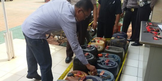 Diduga timbun 800 liter BBM, 9 orang ditangkap di Purwakarta