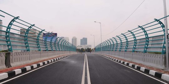 Urai kemacetan, jalan layang Permata Hijau mulai diuji coba