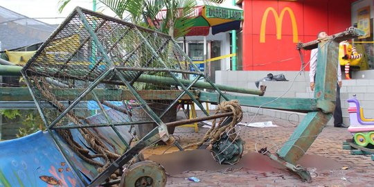 Ini gondola jatuh di Gedung Mitra Malang yang tewaskan 3 orang