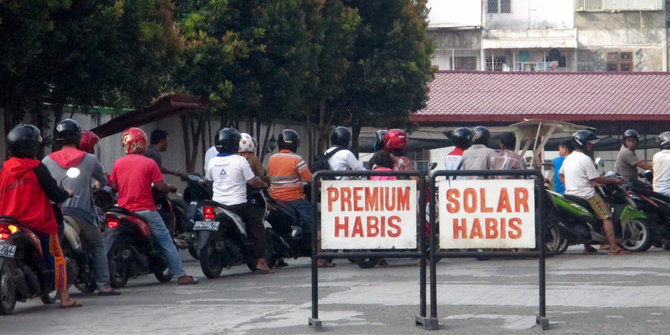 Harga turun, BBM tetap mahal dan langka di sejumlah daerah di Sumut