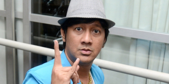 Wah, foto jadul Andre Taulany ini bisa bikin orang tersenyum