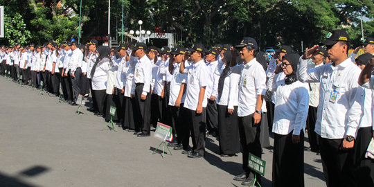 PNS di Malang mesti pakai seragam ala Jokowi saban Kamis