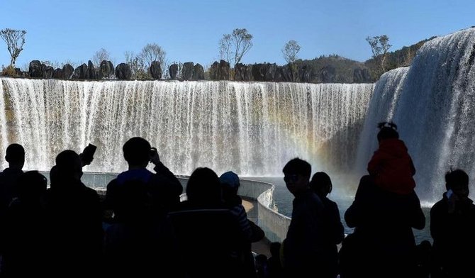 air terjun buatan terbesar asia di kunming china