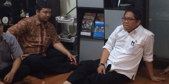 Begini gaya santai Menkominfo temui pegiat internet