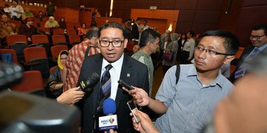 Fadli Zon sebut perombakan susunan fraksi di DPR hak parpol