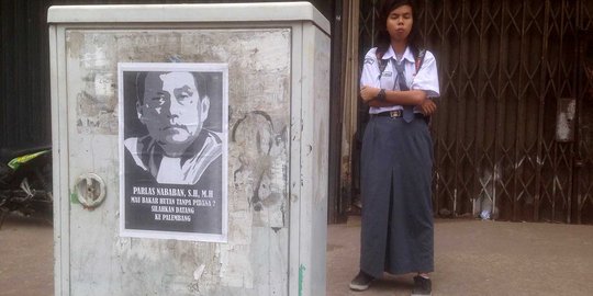 Poster menyindir Hakim Parlas tersebar di Palembang