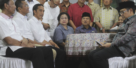 Tanpa Jokowi, JK makan bareng Megawati bicarakan politik