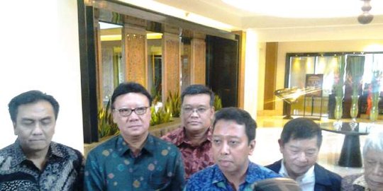 suka tunggu 4 tahun lagi rev3