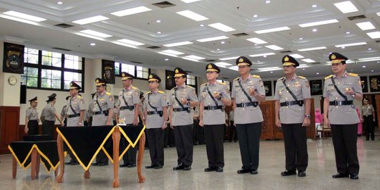 Jenderal Badrodin lantik tujuh Kapolda dan Kakor Brimob baru