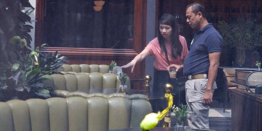 Prarekonstruksi, 2 teman Mirna dihadirkan di Restoran Olivier