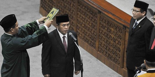 Agung Laksono kecewa Ade Komarudin dilantik jadi ketua DPR