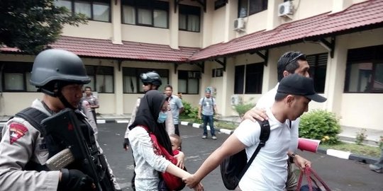 gafatar perekrut dr rica ditahan