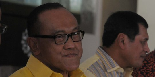 Dukung pemerintah, Ical tegaskan Golkar tak harus masuk kabinet