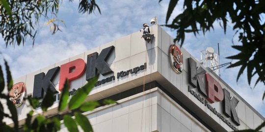 Kasus Dewie Limpo, KPK panggil anggota Komisi VII Bambang Haryadi